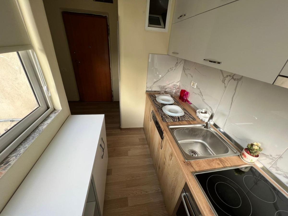Appartement Evis House à Tirana Extérieur photo